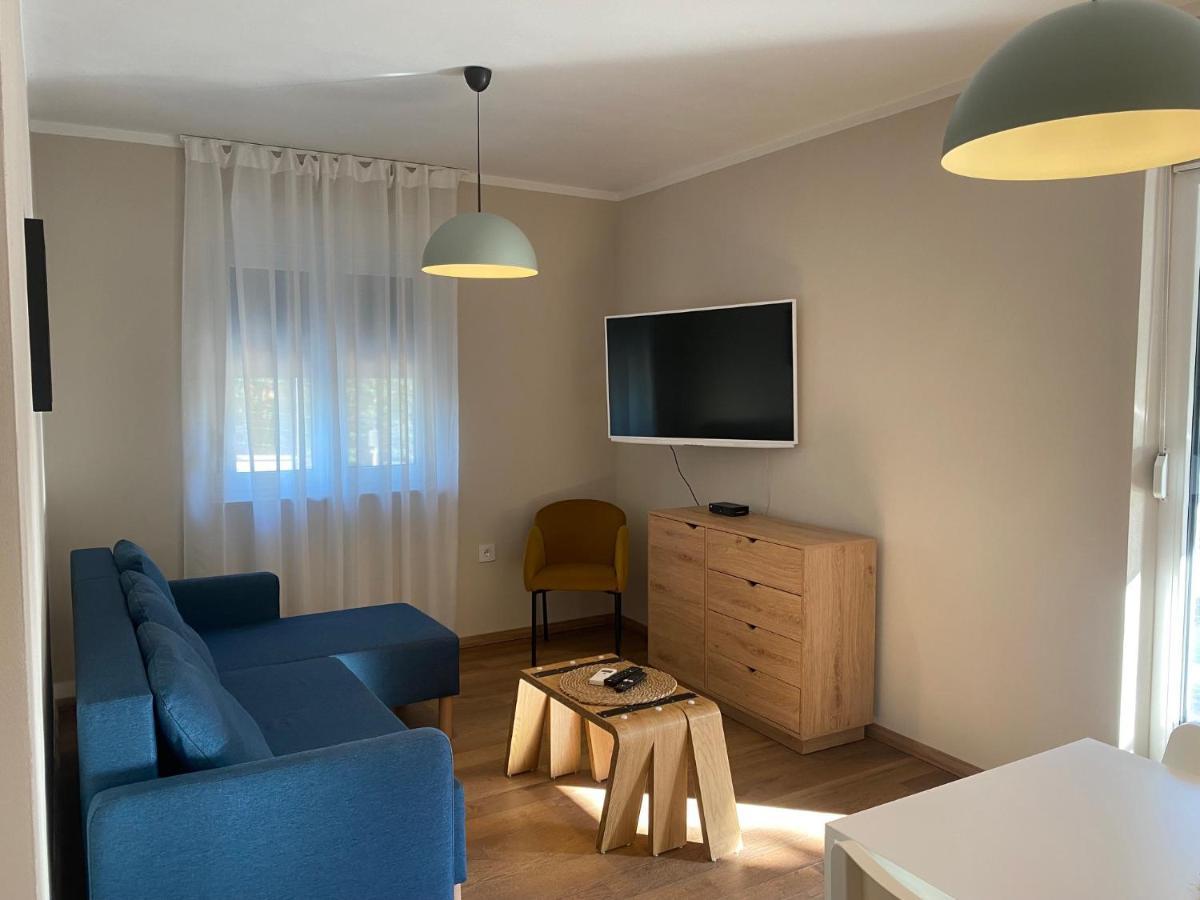 M Plus Residence Pinezići Exteriér fotografie