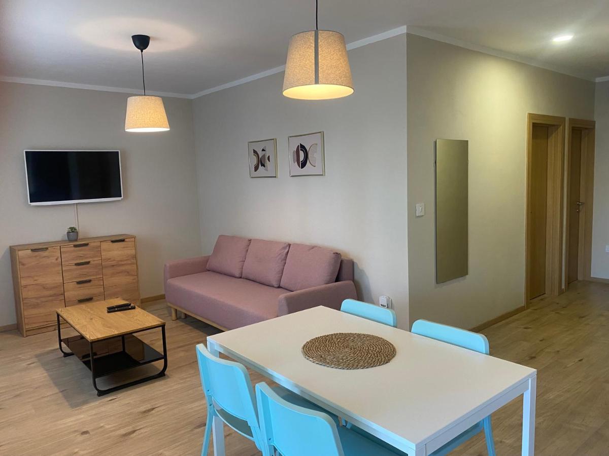 M Plus Residence Pinezići Exteriér fotografie
