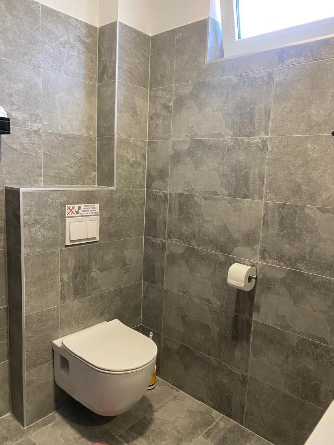 M Plus Residence Pinezići Exteriér fotografie