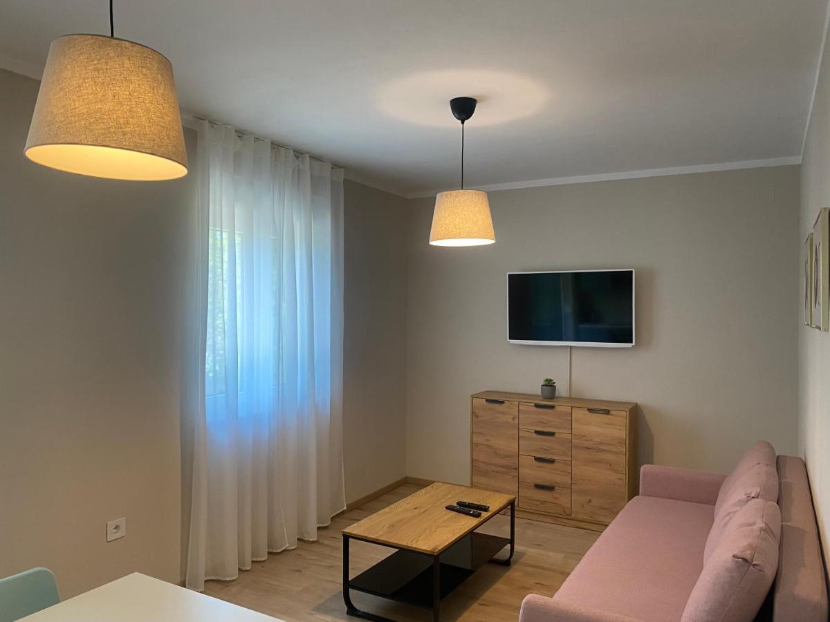 M Plus Residence Pinezići Exteriér fotografie