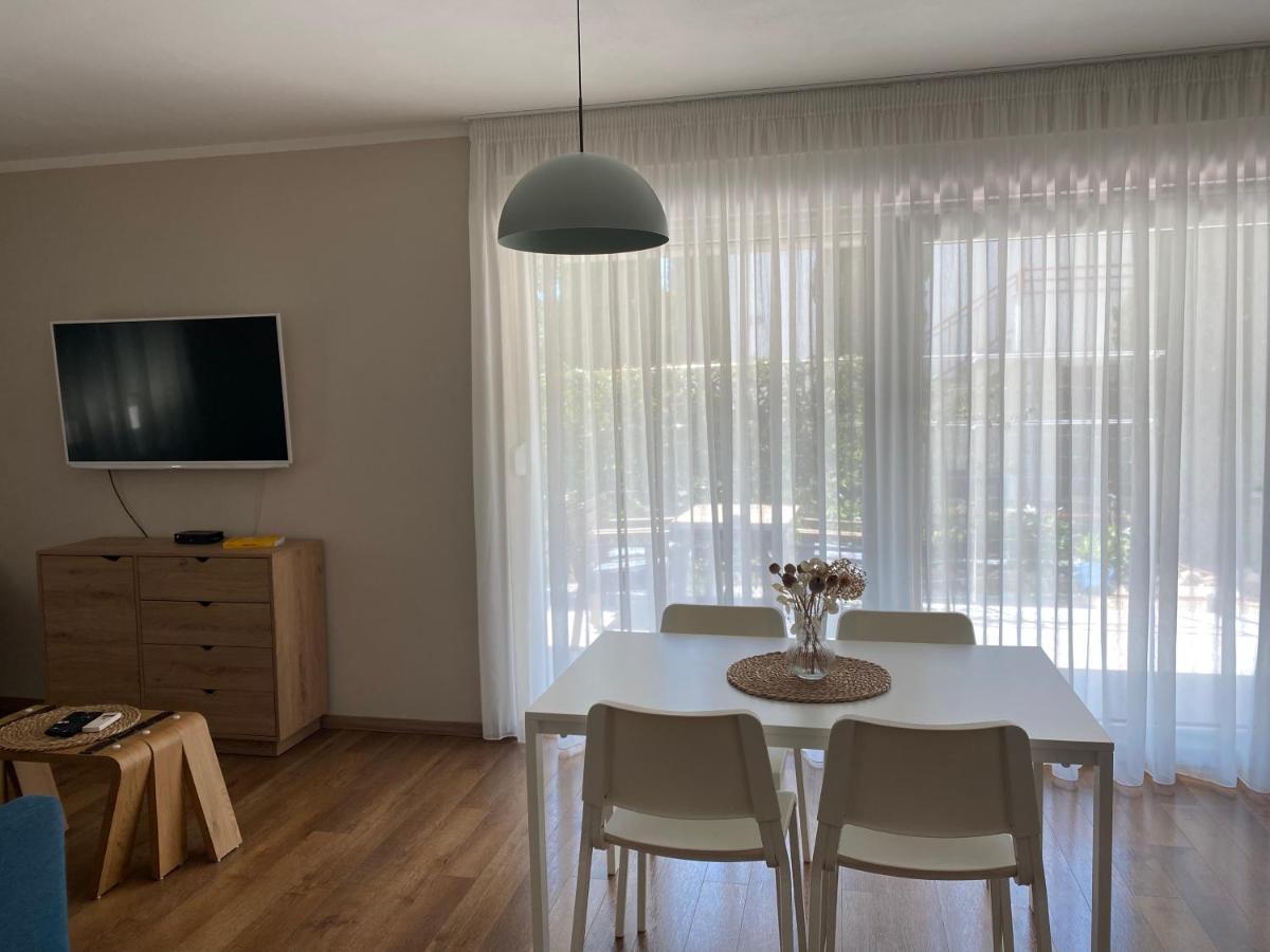 M Plus Residence Pinezići Exteriér fotografie